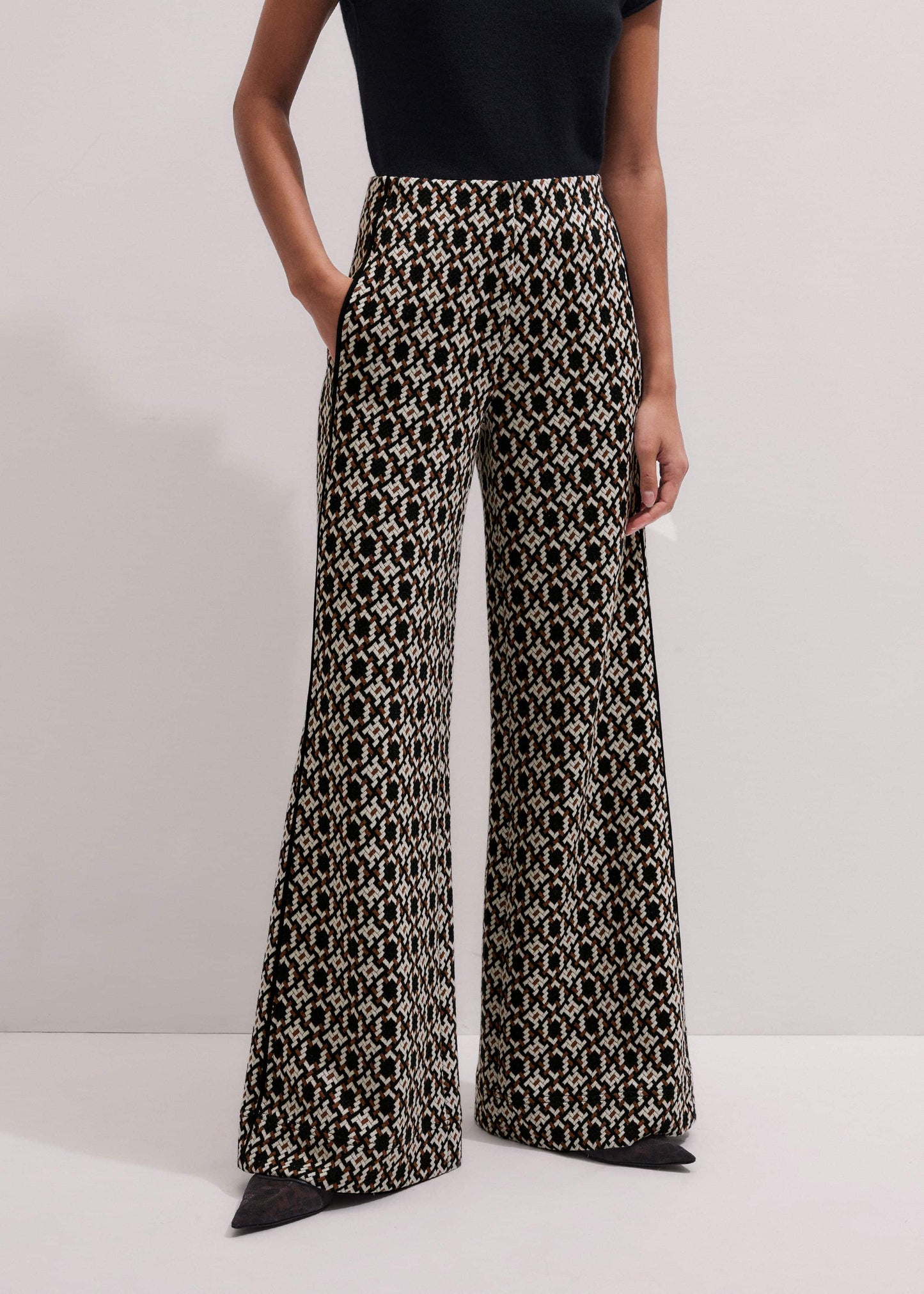 Navy Graphic Jacquard Wide-Leg Pant
