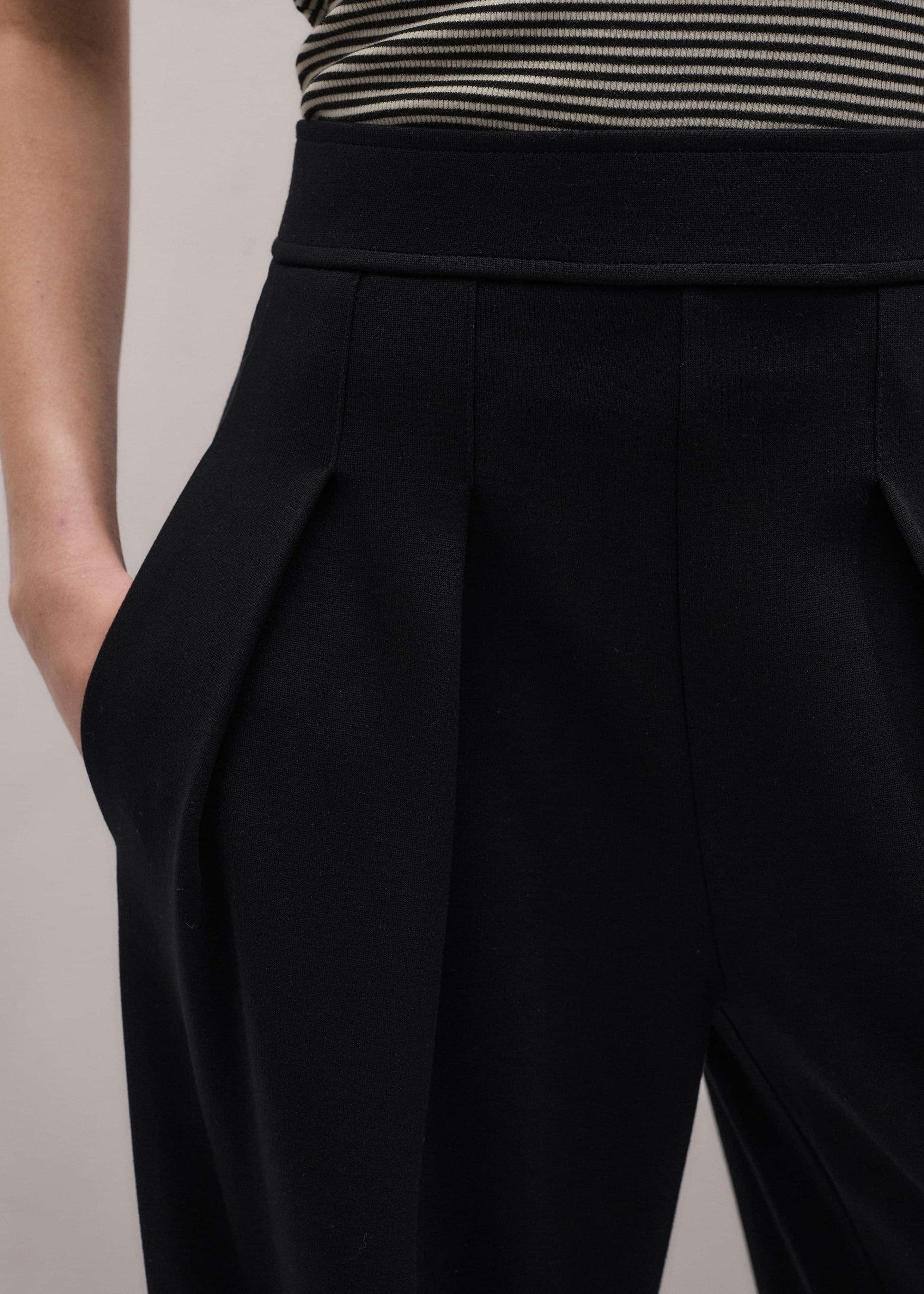 Black Luxe Travel Tailoring Wide-Leg Pant
