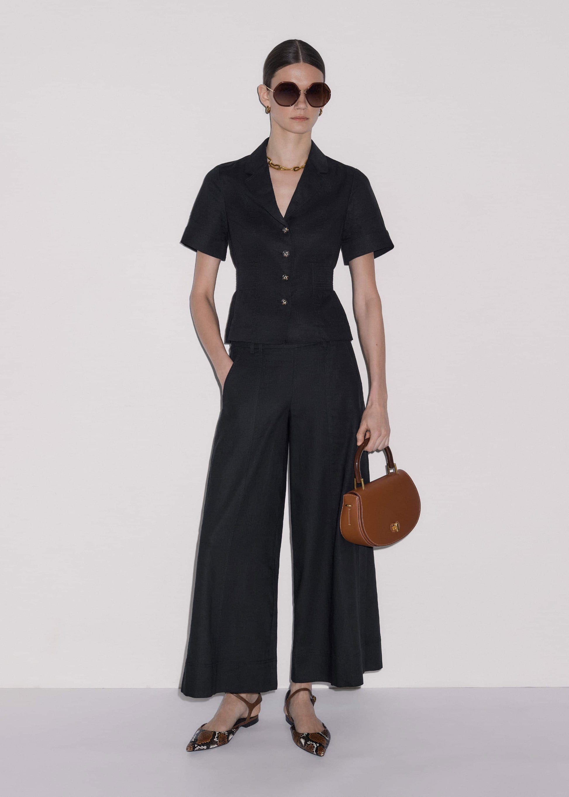 Black Crop Wide-Leg Pant