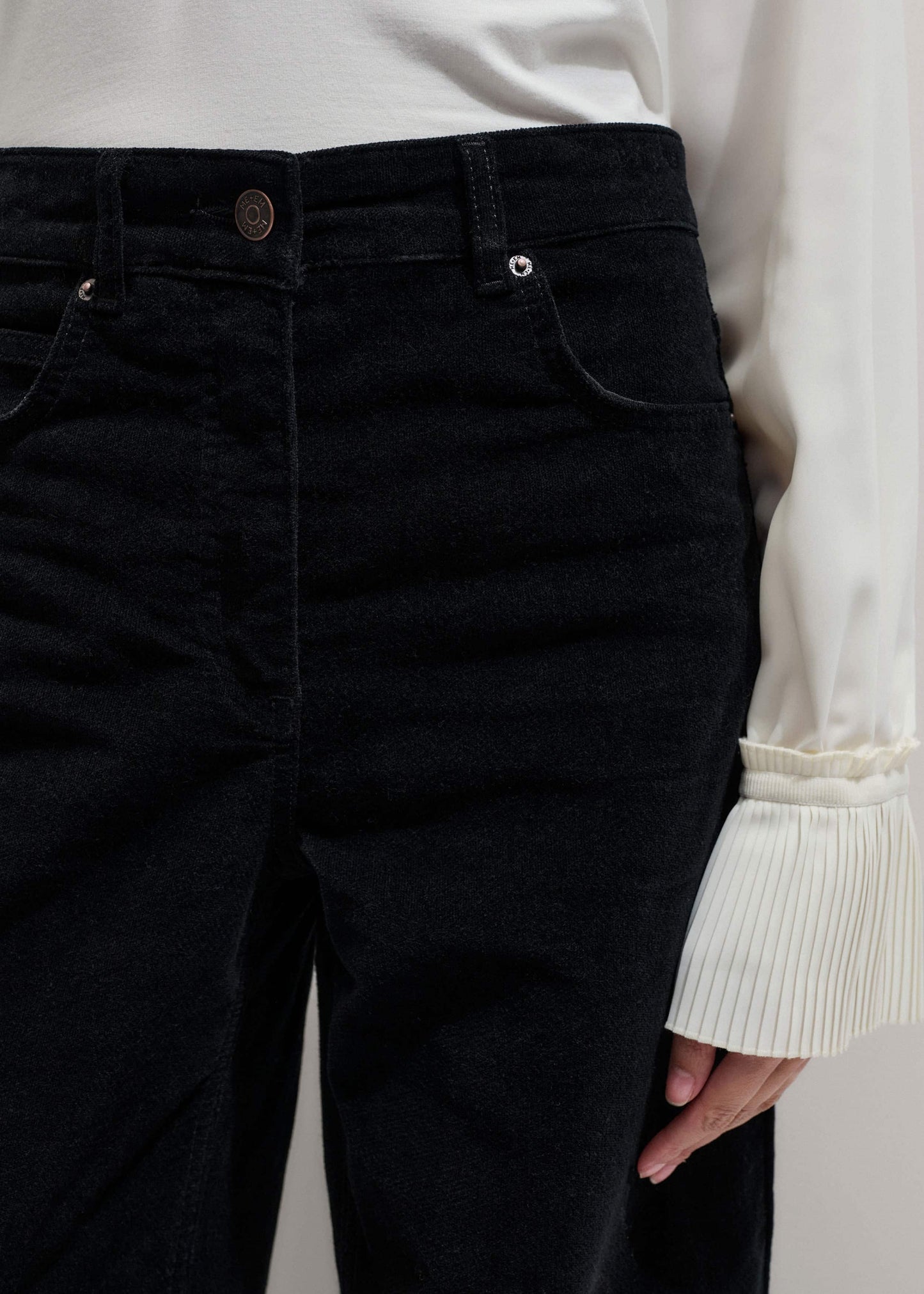 Black Ultimate Wide-Leg Pant