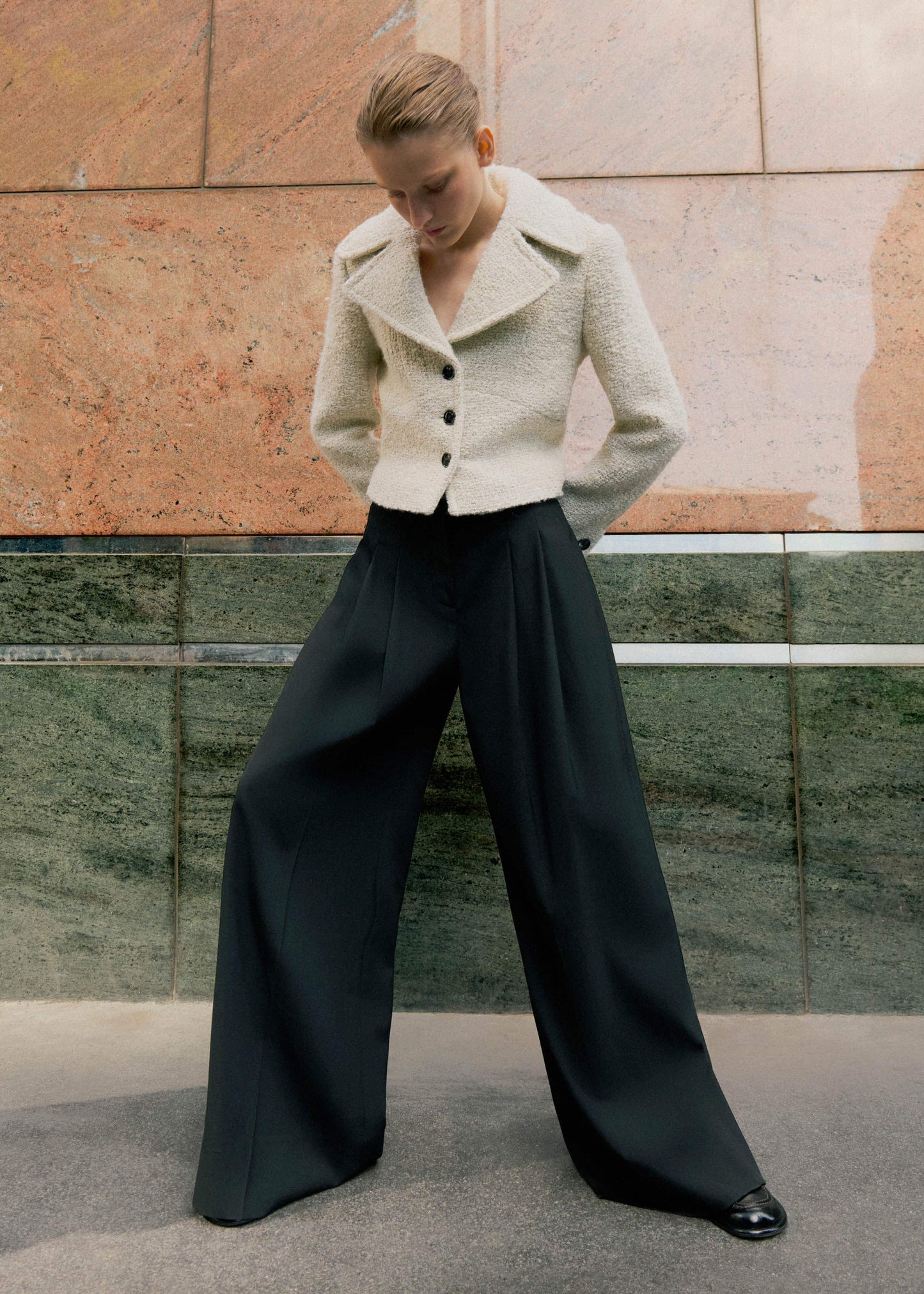 Black Wide-Leg Pleat Pant