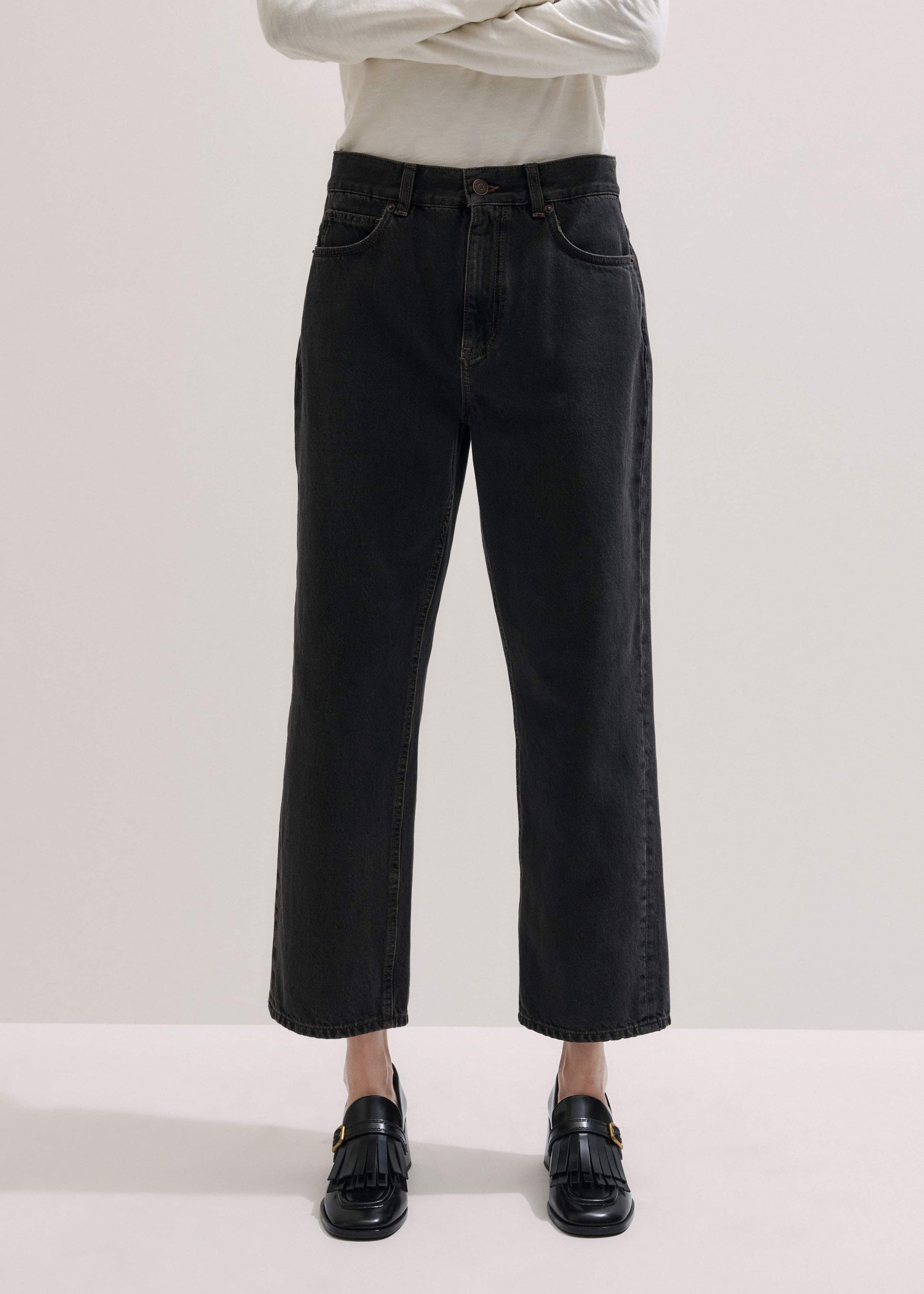 Black Straight Cropped Relaxed Jean