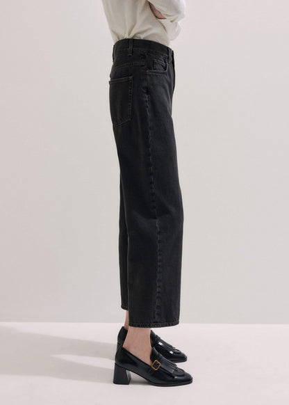 Black Straight Cropped Relaxed Jean