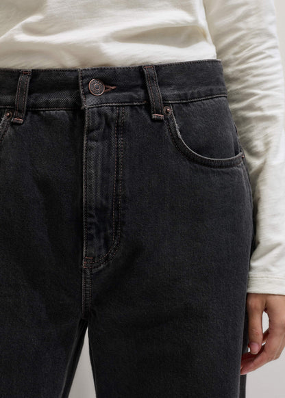 Black Straight Cropped Relaxed Jean