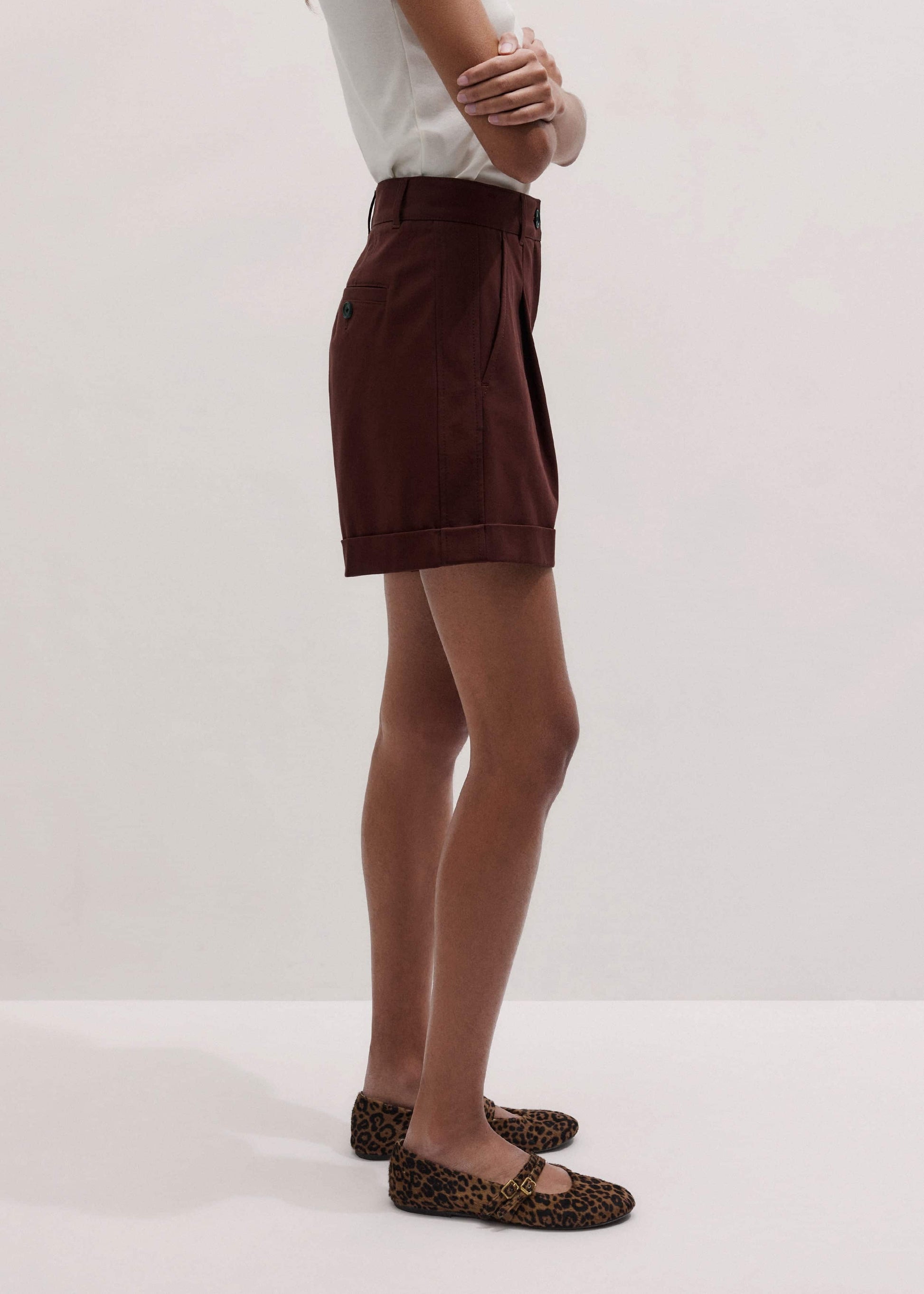Cinnamon Brown Tailored Summer Short