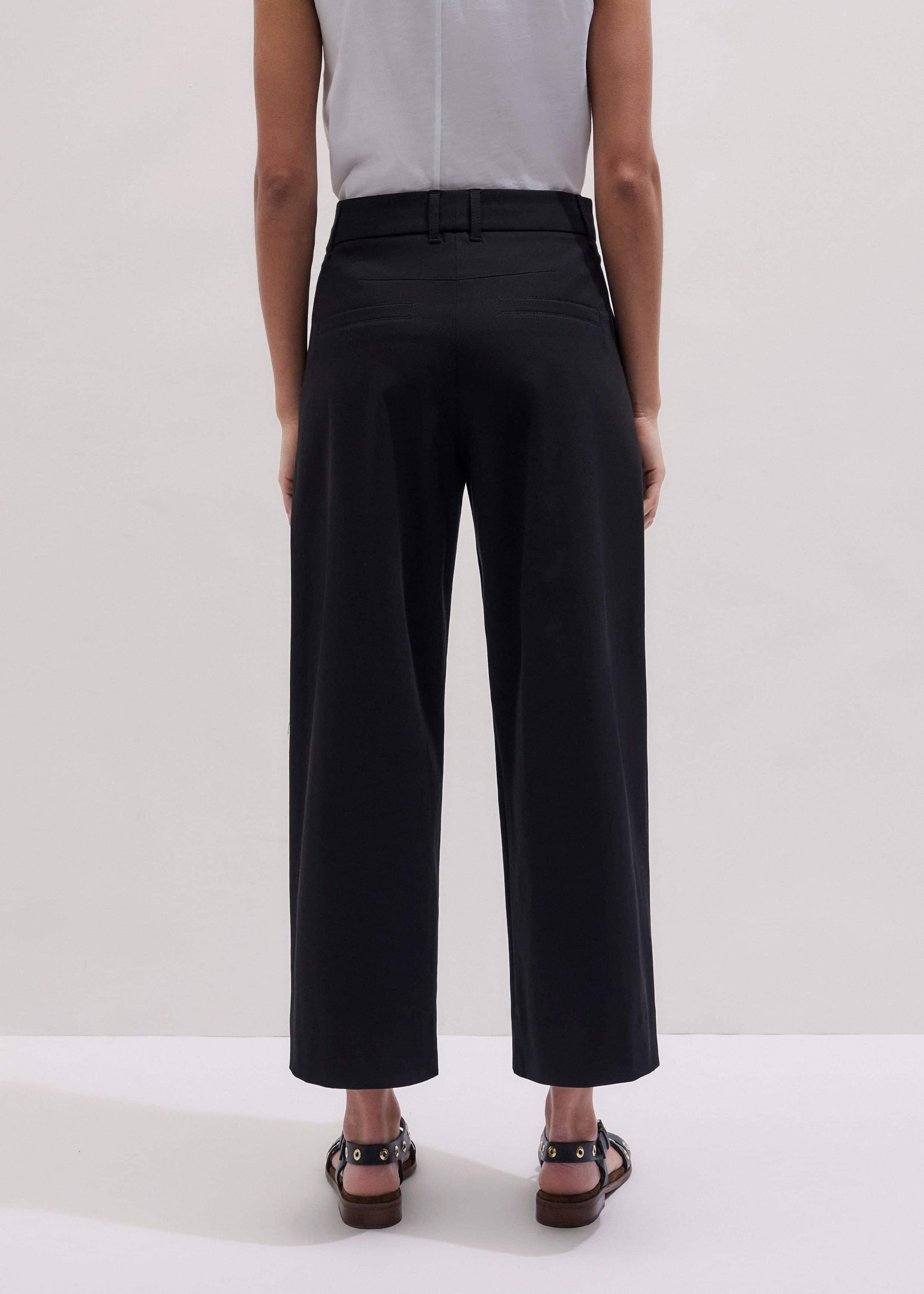 Black Straight Crop Pleat Front Pant
