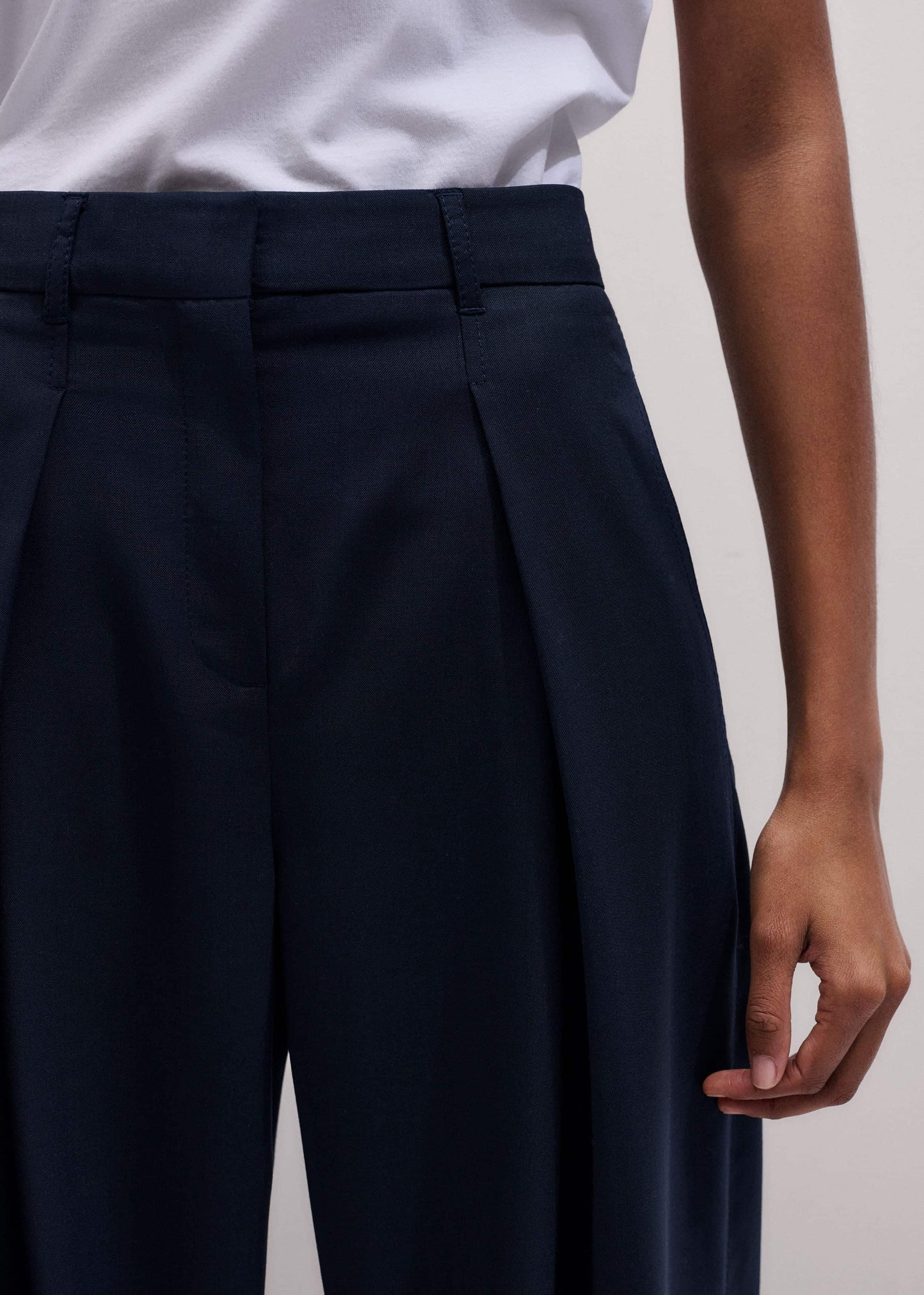 Navy Extreme Taper Pant