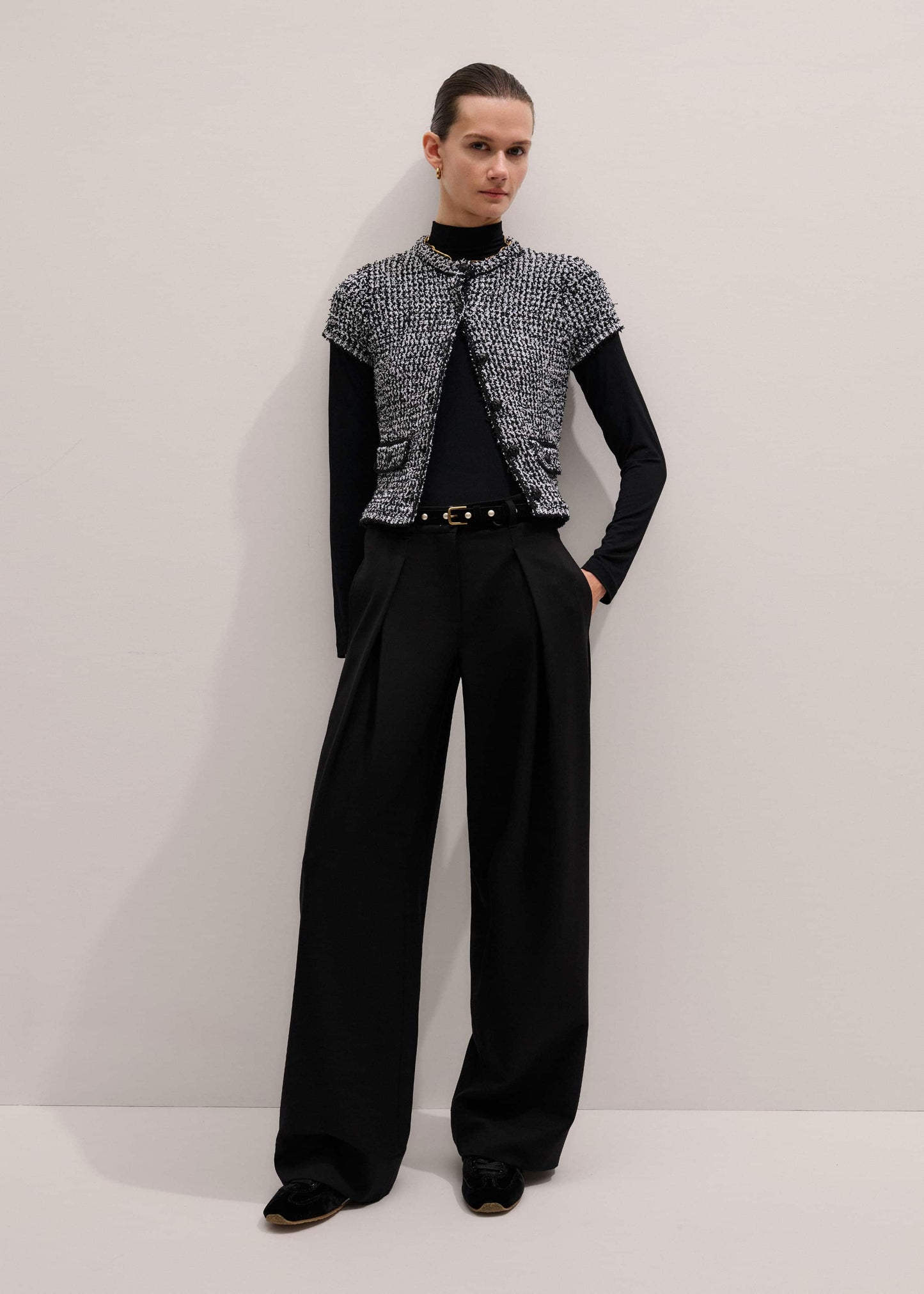 Black Wool Exaggerated Tapered Pleat Pant