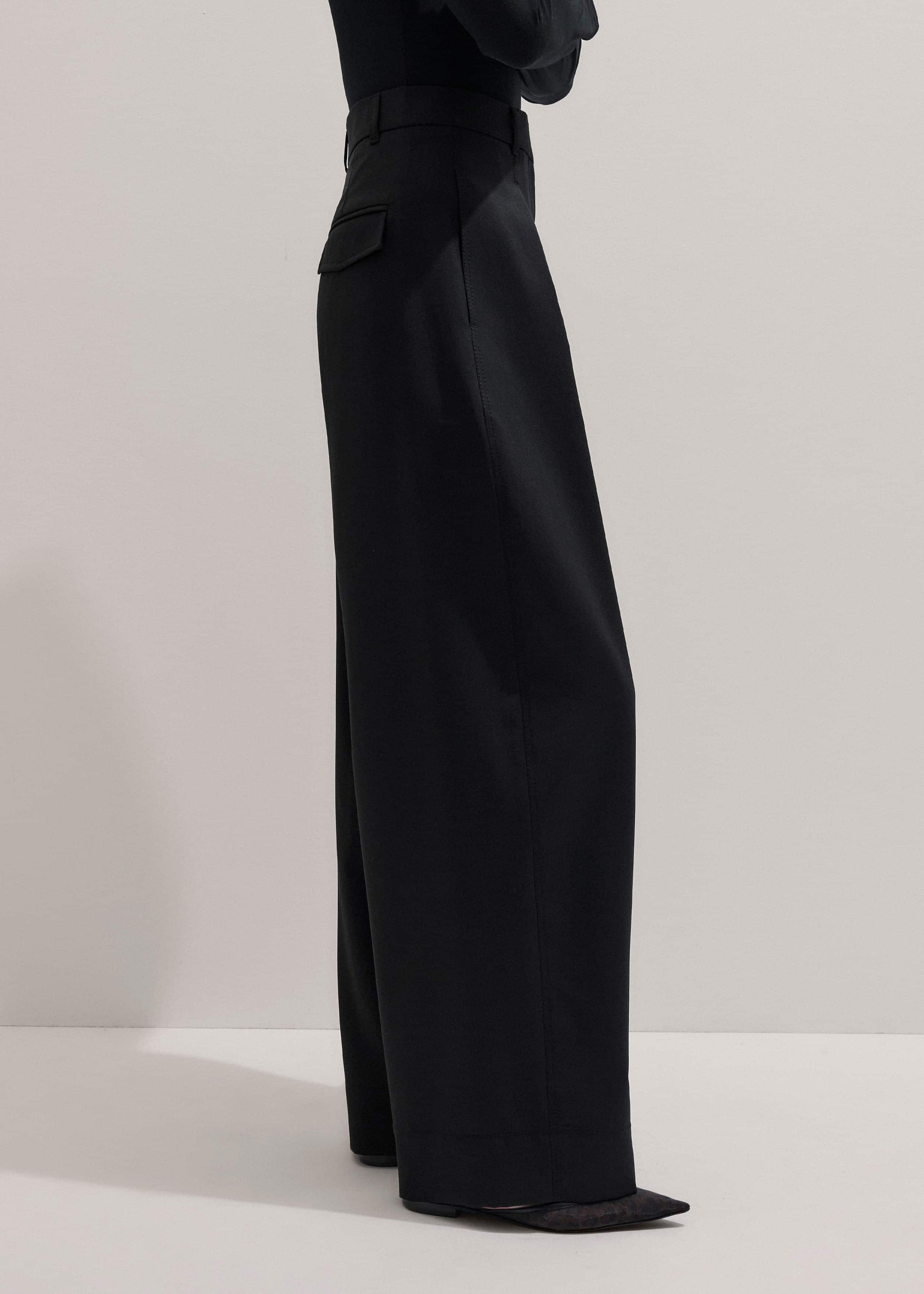 Black Wool Exaggerated Tapered Pleat Pant