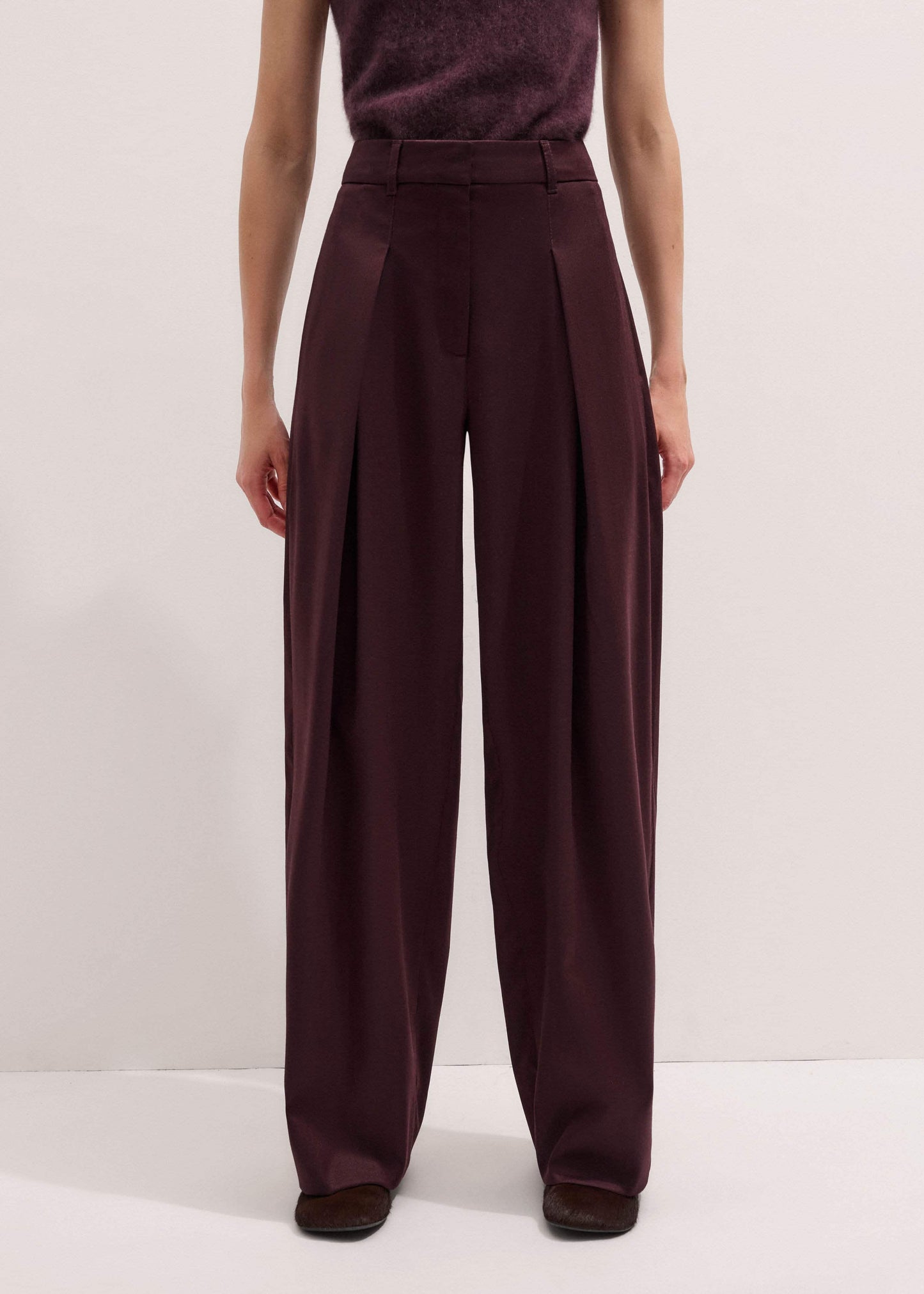 Red Tapered Pant