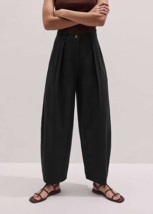 Black Extreme Taper Pant