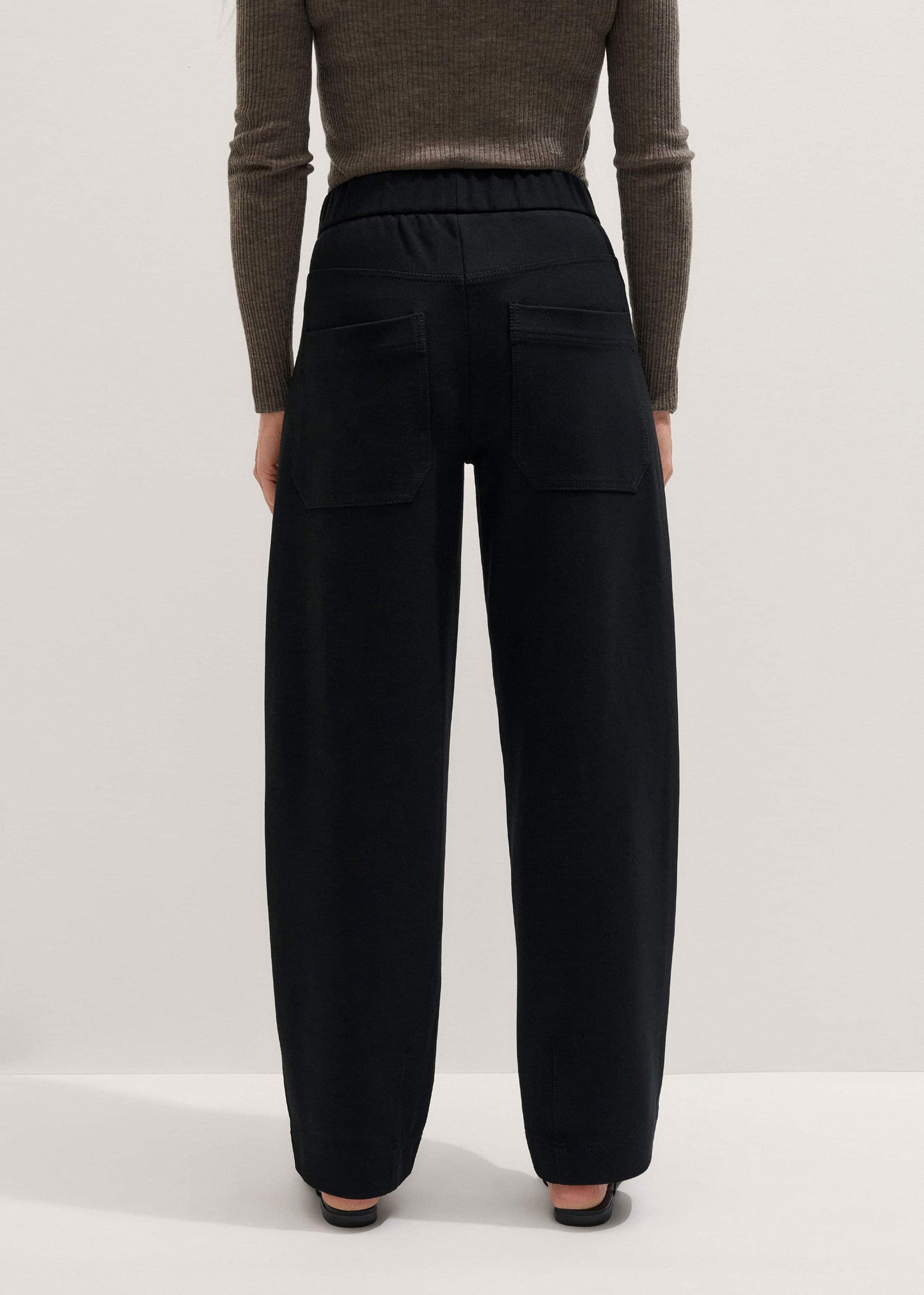 Black Luxe Travel Tailoring Barrel-Leg Pant