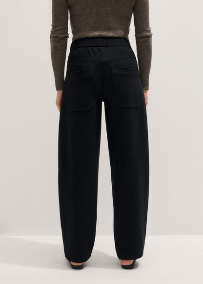 Black Luxe Travel Tailoring Barrel-Leg Pant