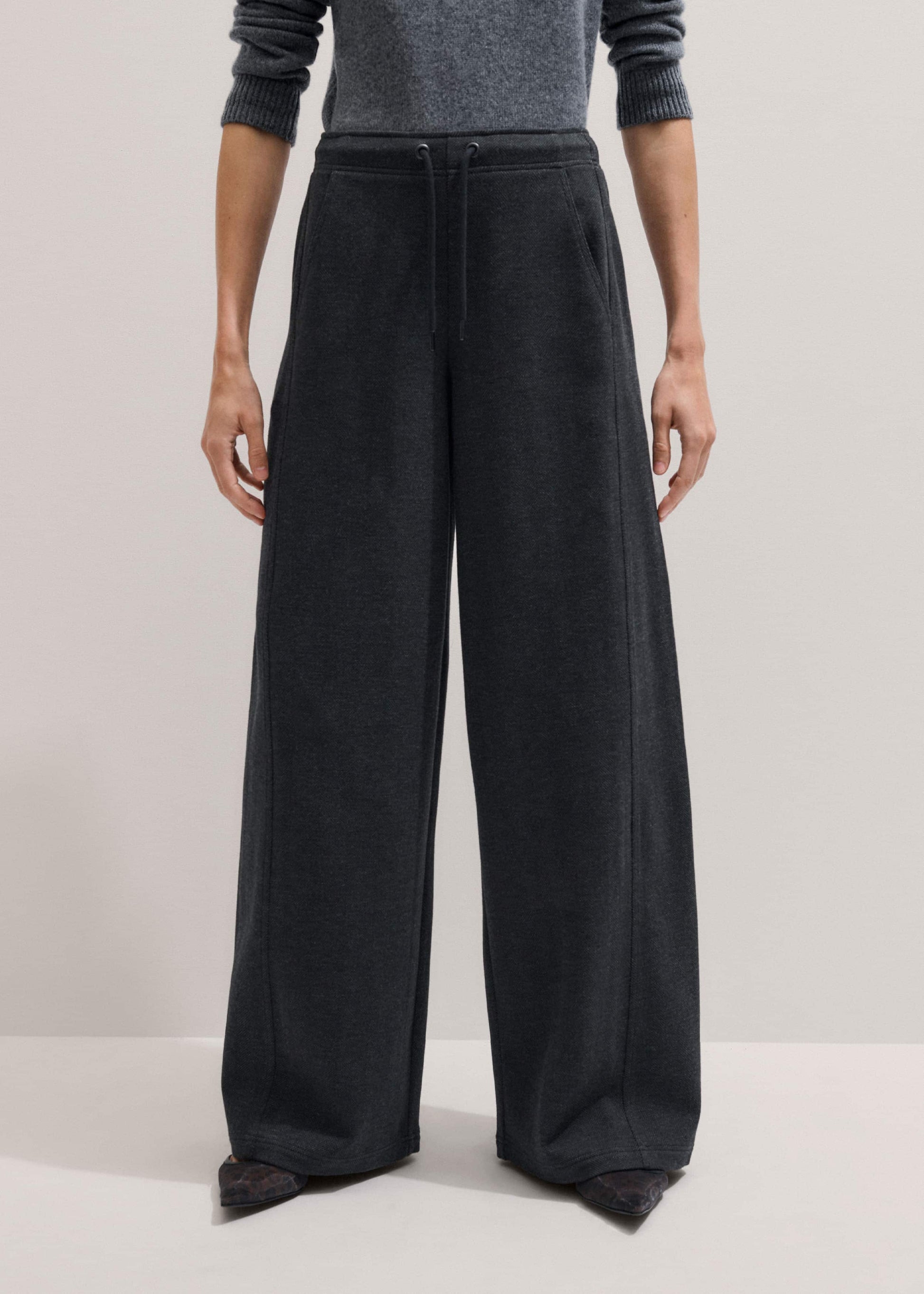 Gray Herringbone Barrel-Leg Pant