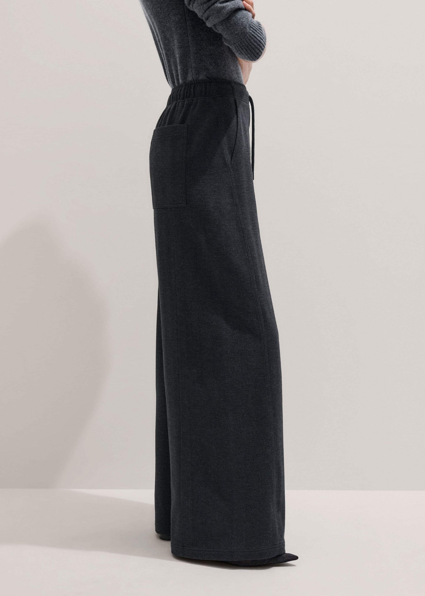 Gray Herringbone Barrel-Leg Pant