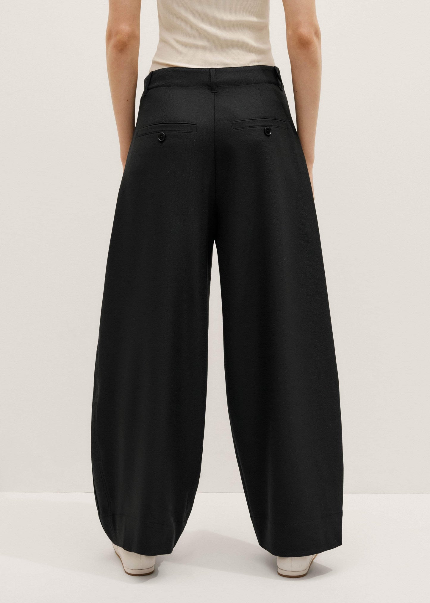 Black Barrel Leg Pant