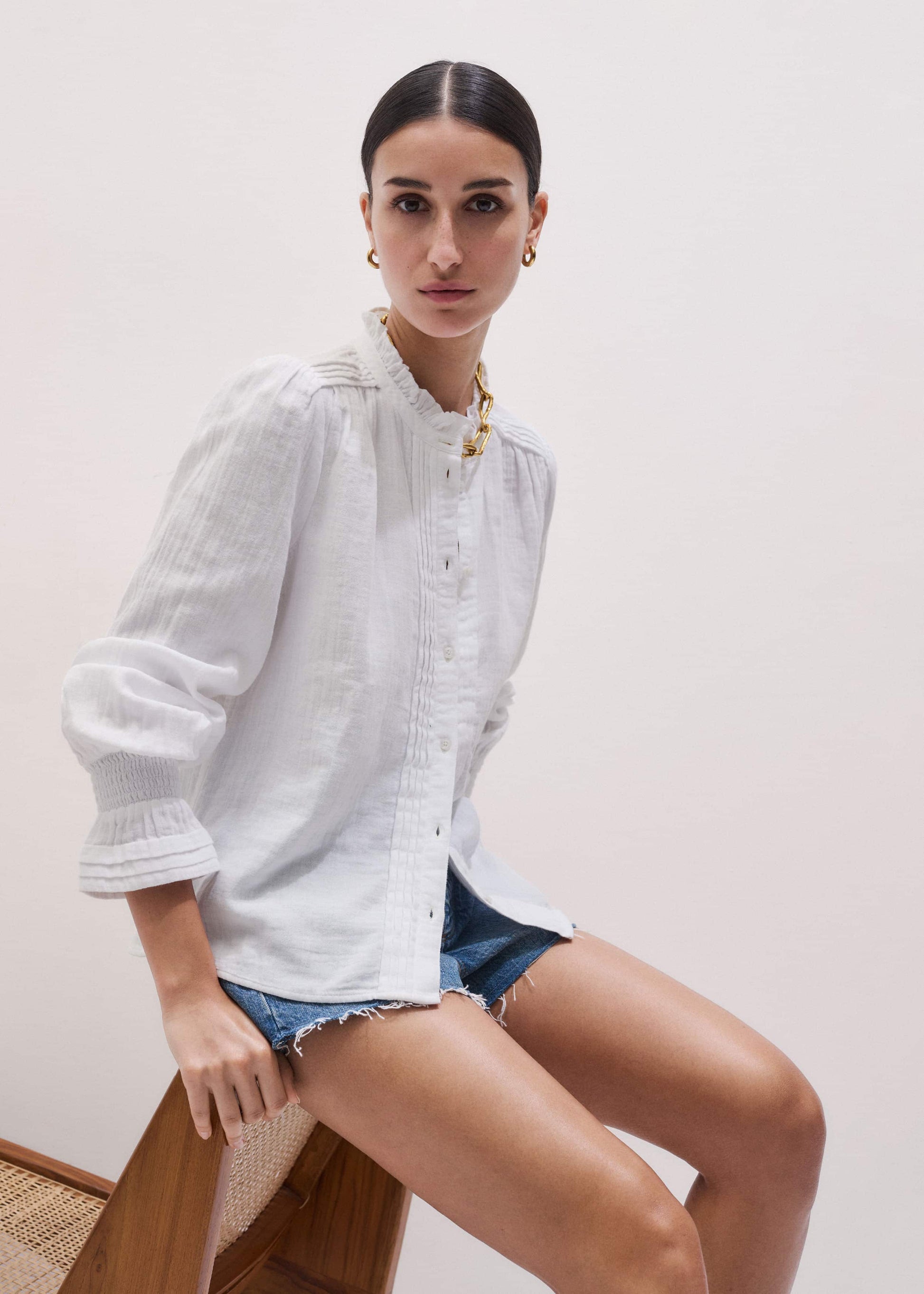 White Cheesecloth Pleat Detail Blouse