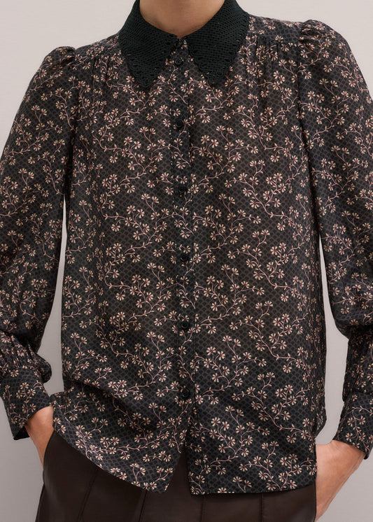 Black Scallop Daisy Print Feature Collar Blouse