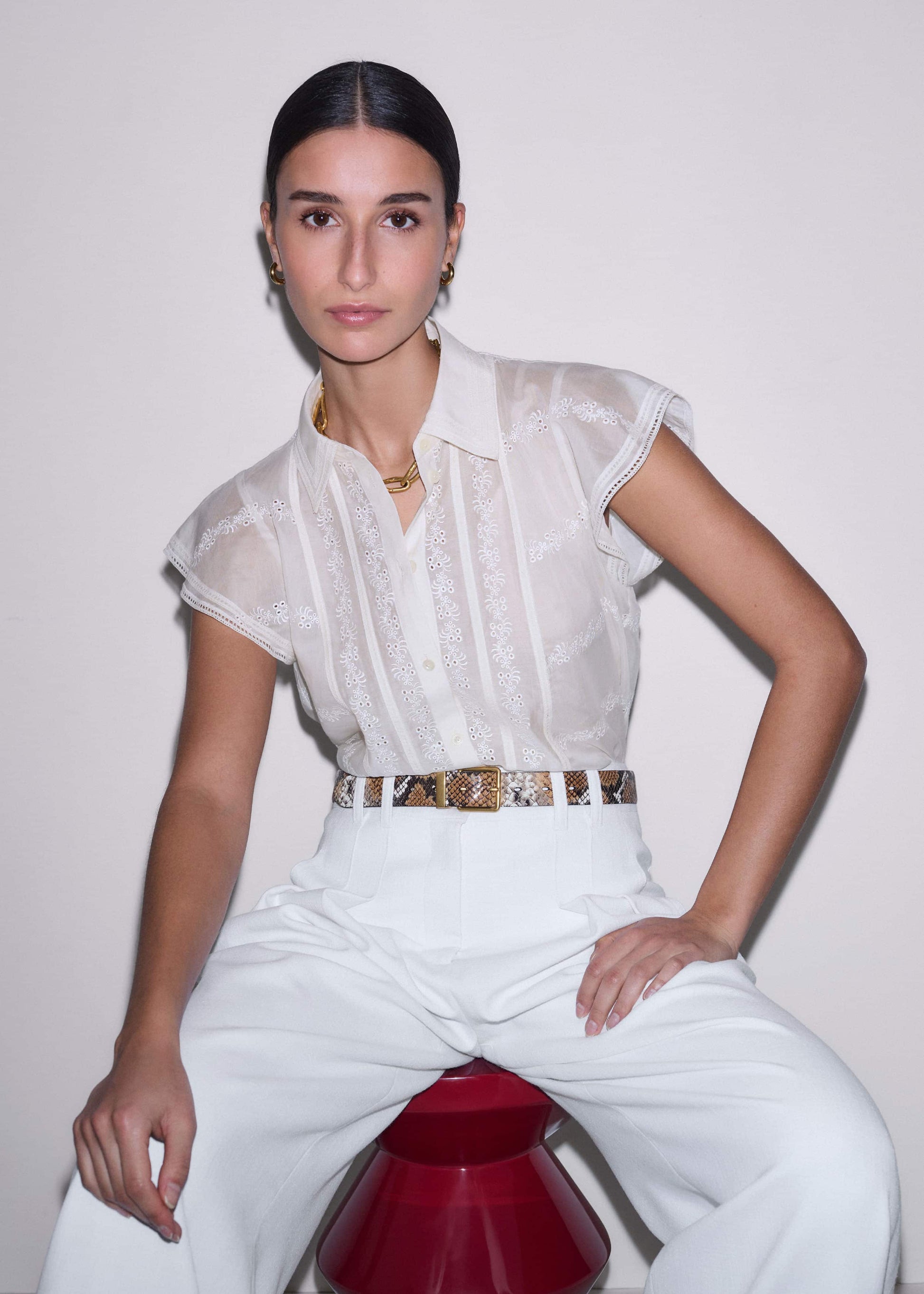 Cream Silk Cotton Embroidery Collar Swing Blouse