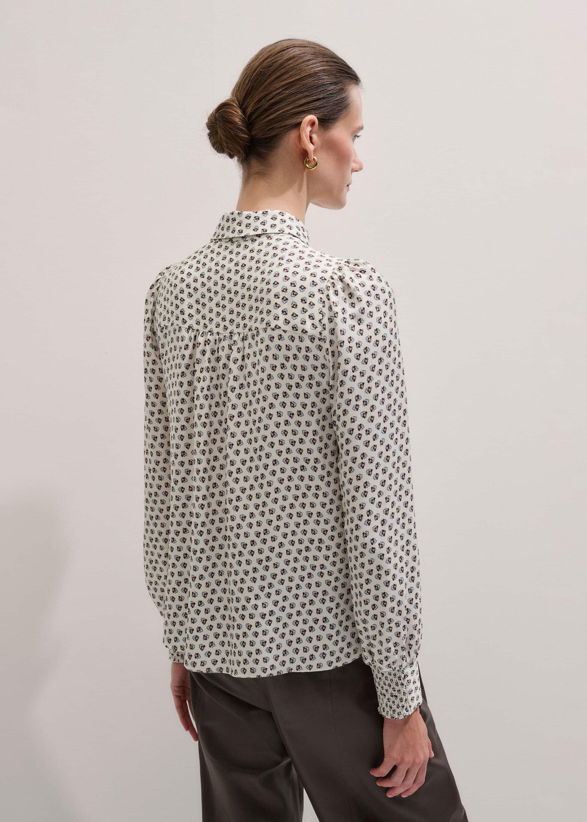 Cream Micro Paisley Print Blouse + Tie