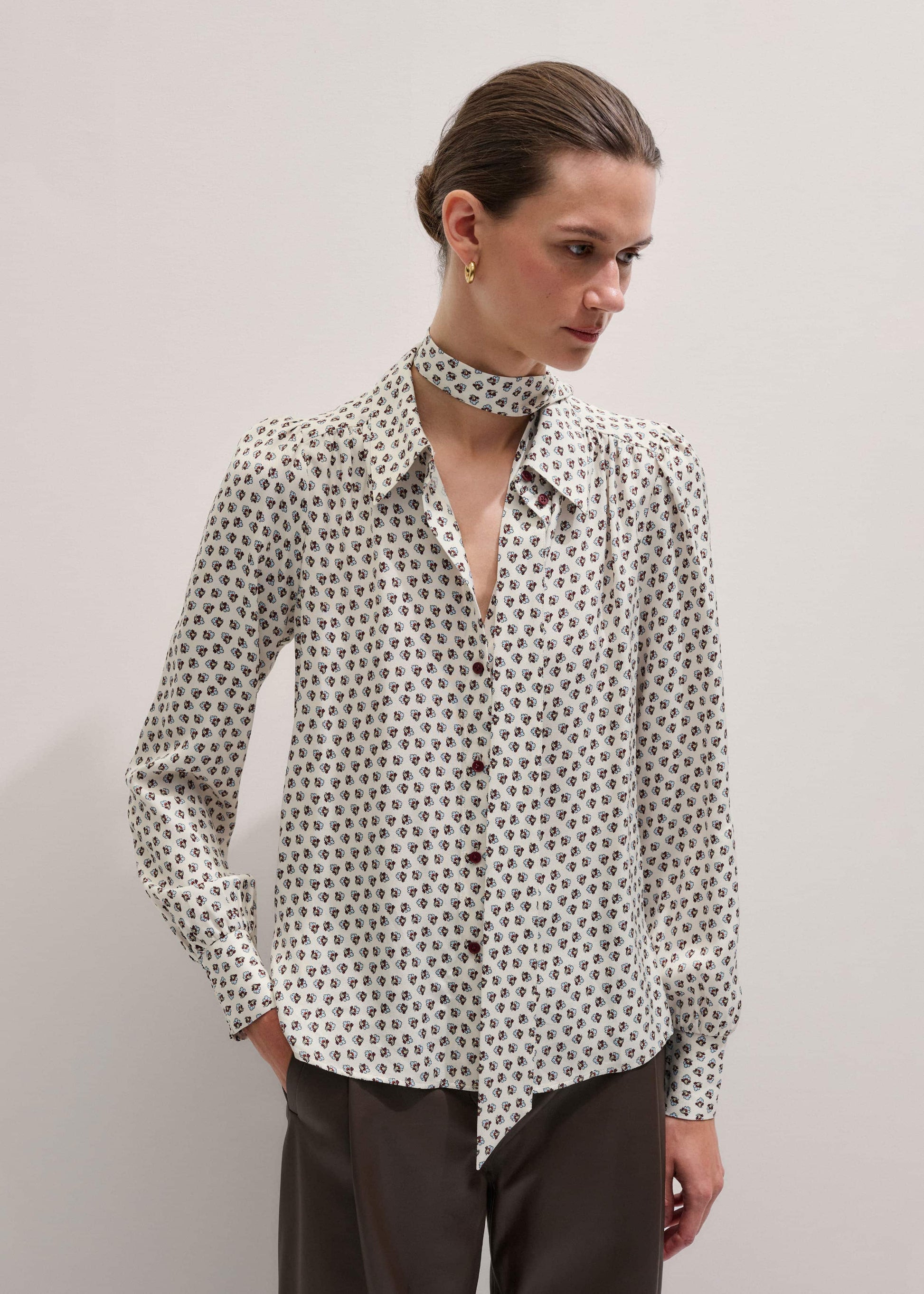Cream Micro Paisley Print Blouse + Tie