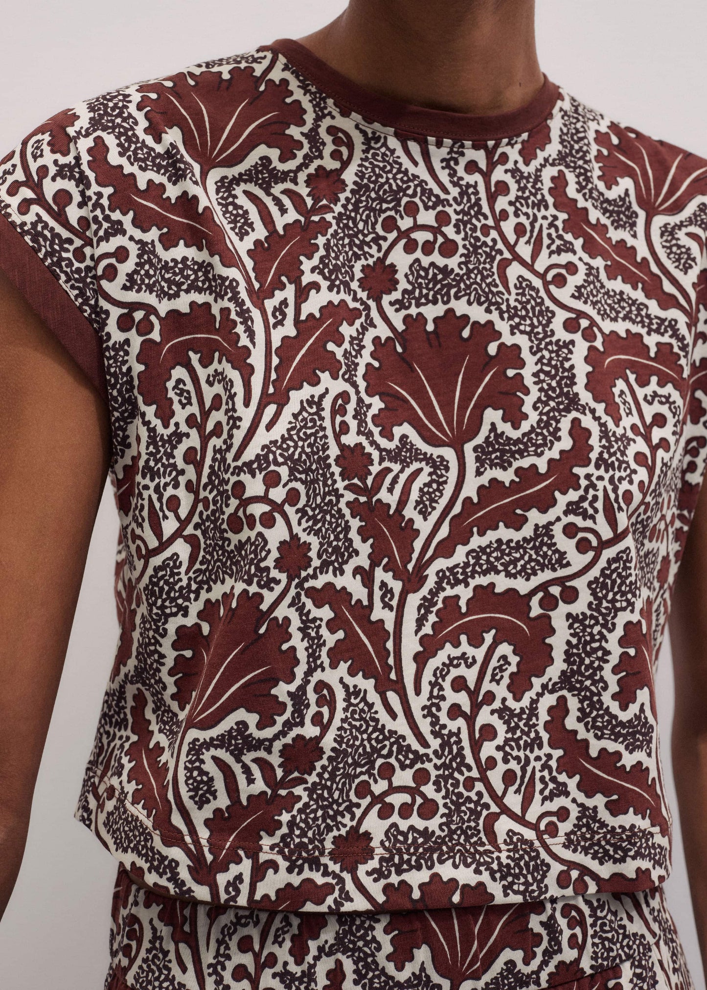Cinnamon Rising Wildflowers Relaxed Crop Tee