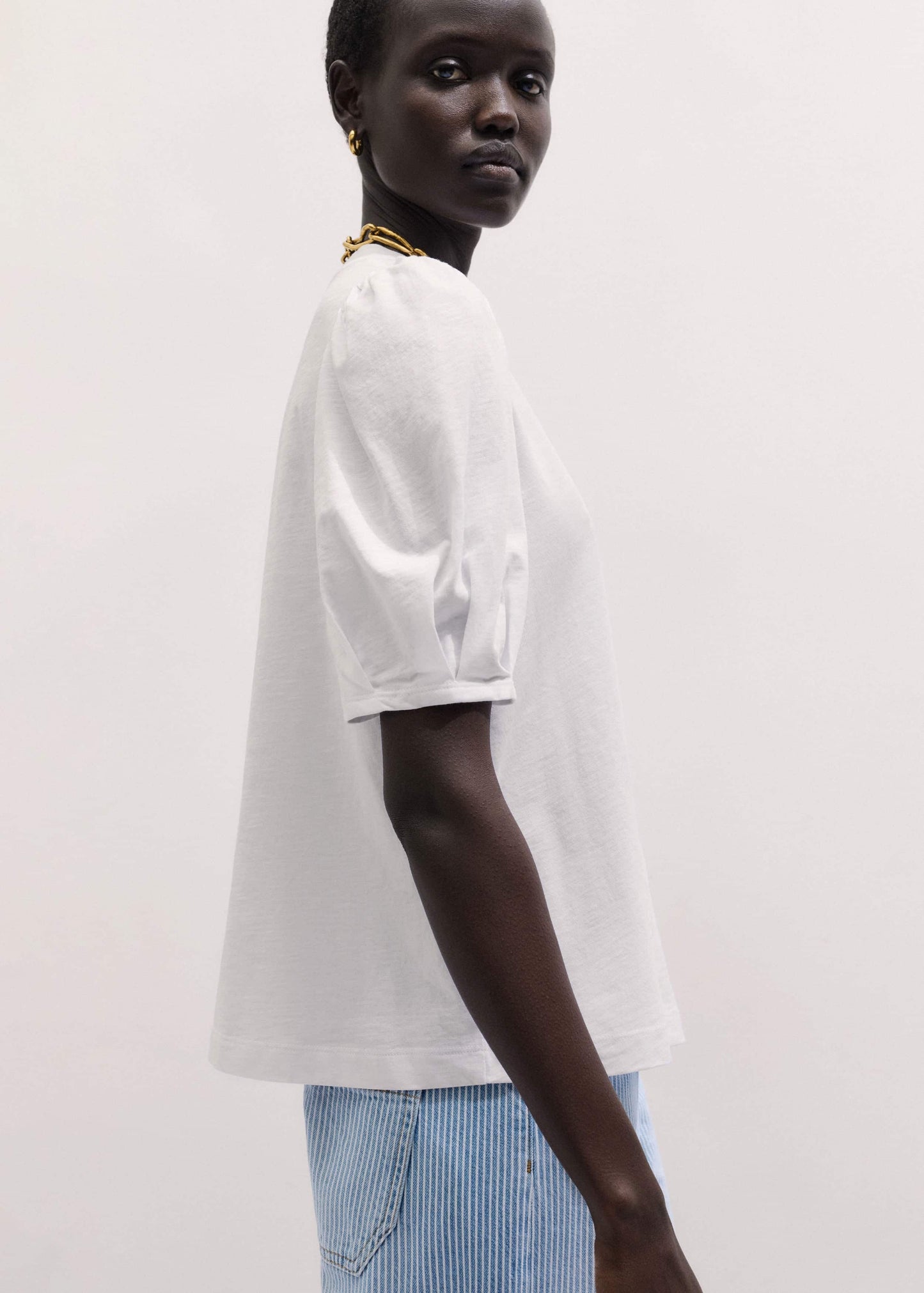 White Feminine Sleeve Swing Top