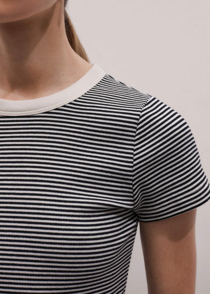 Black Swan Slim Tee