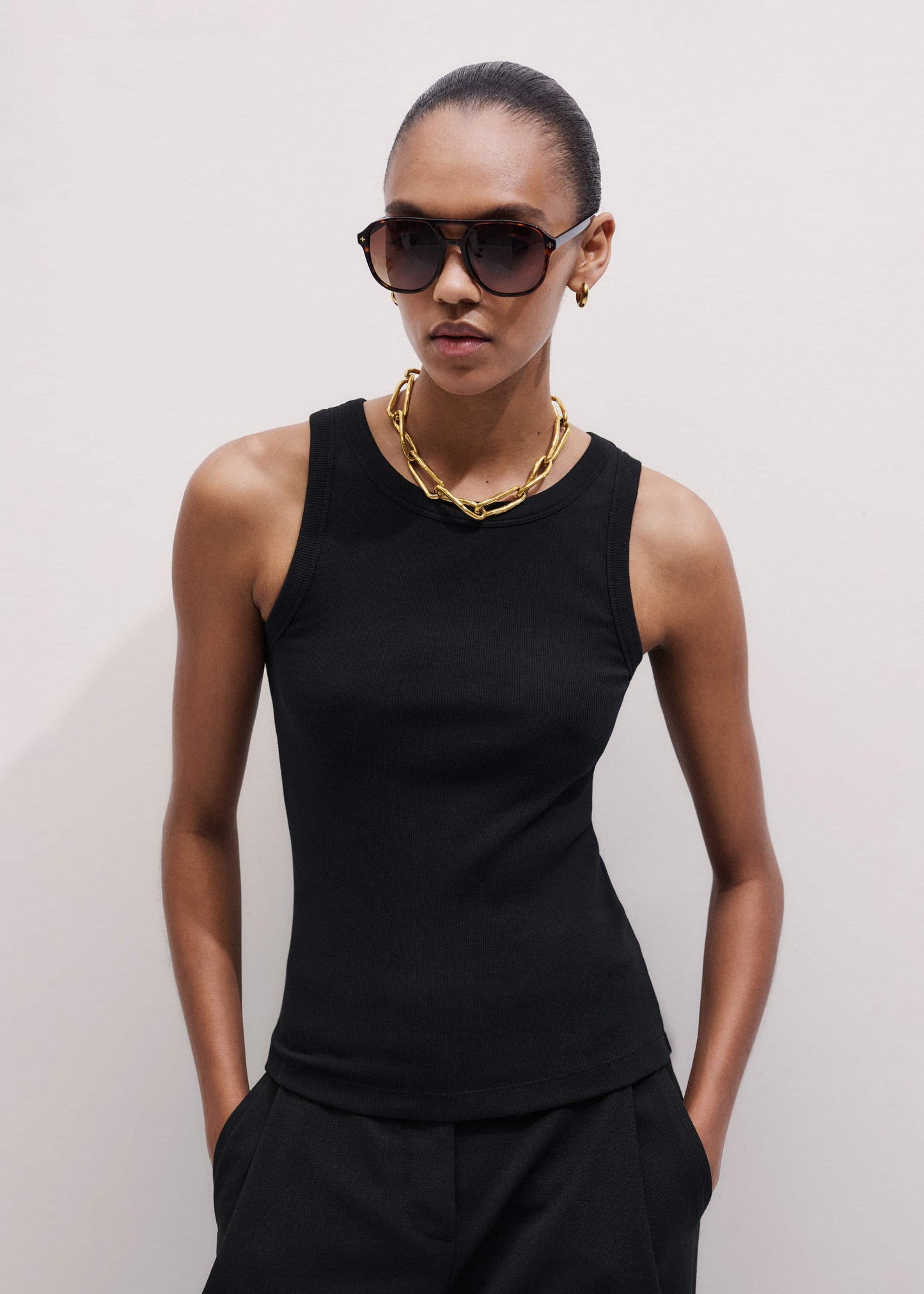 Black Ultimate Crew Neck Tank