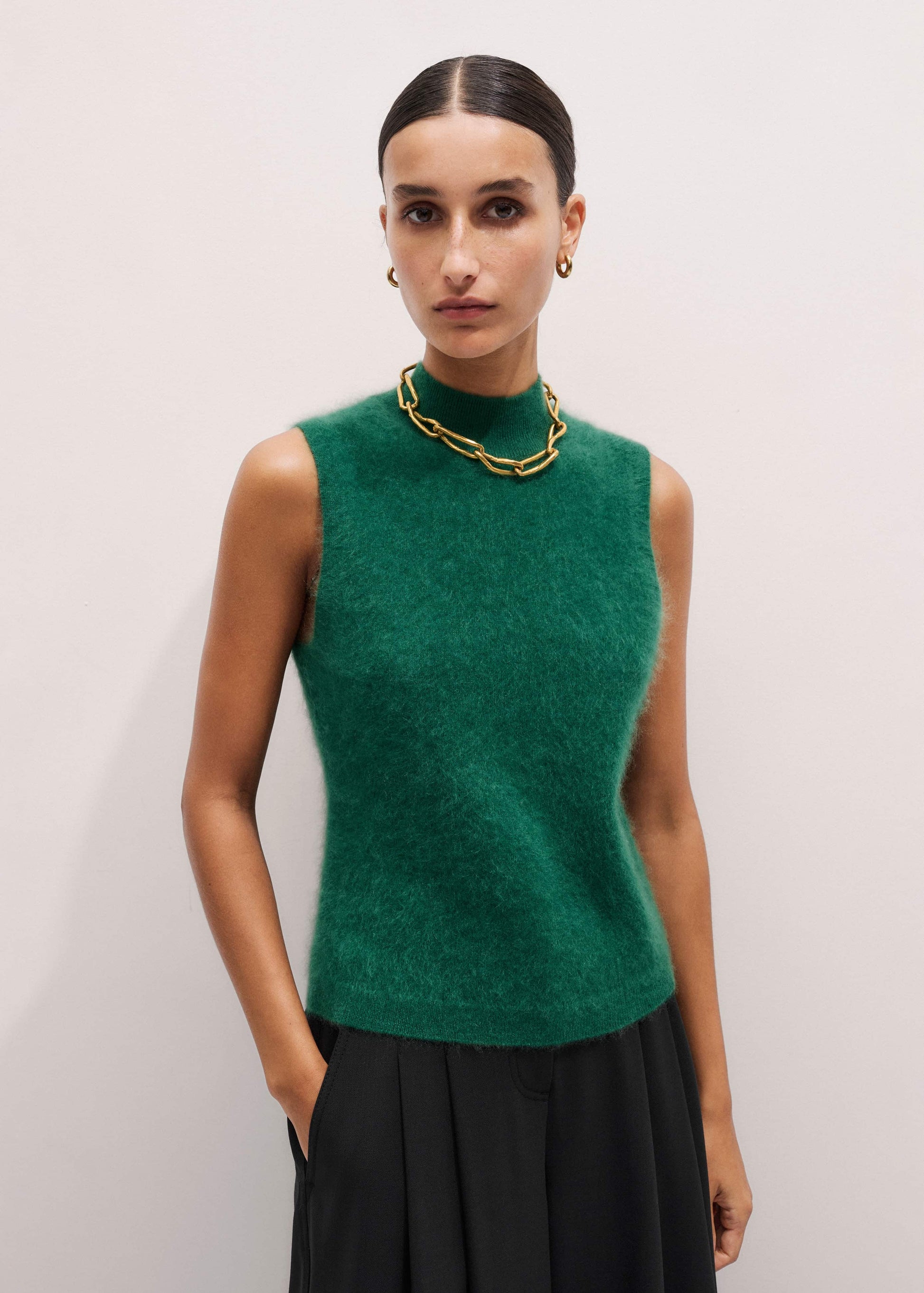 Green Brushed Cashmere High Neck Slim Sweater Vest
