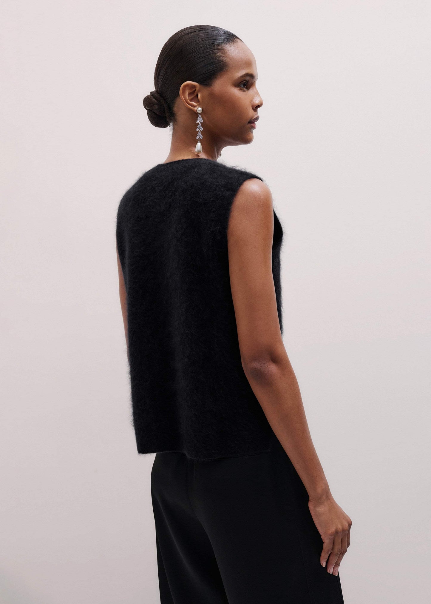 Black Brushed Cashmere Straight Sweater Vest